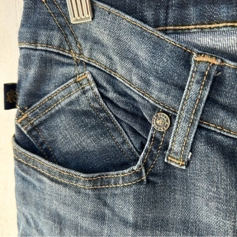 β¨Rock & Republic blue jeans π 6 - Picture 10 of 11